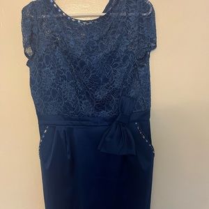 Short blue dress